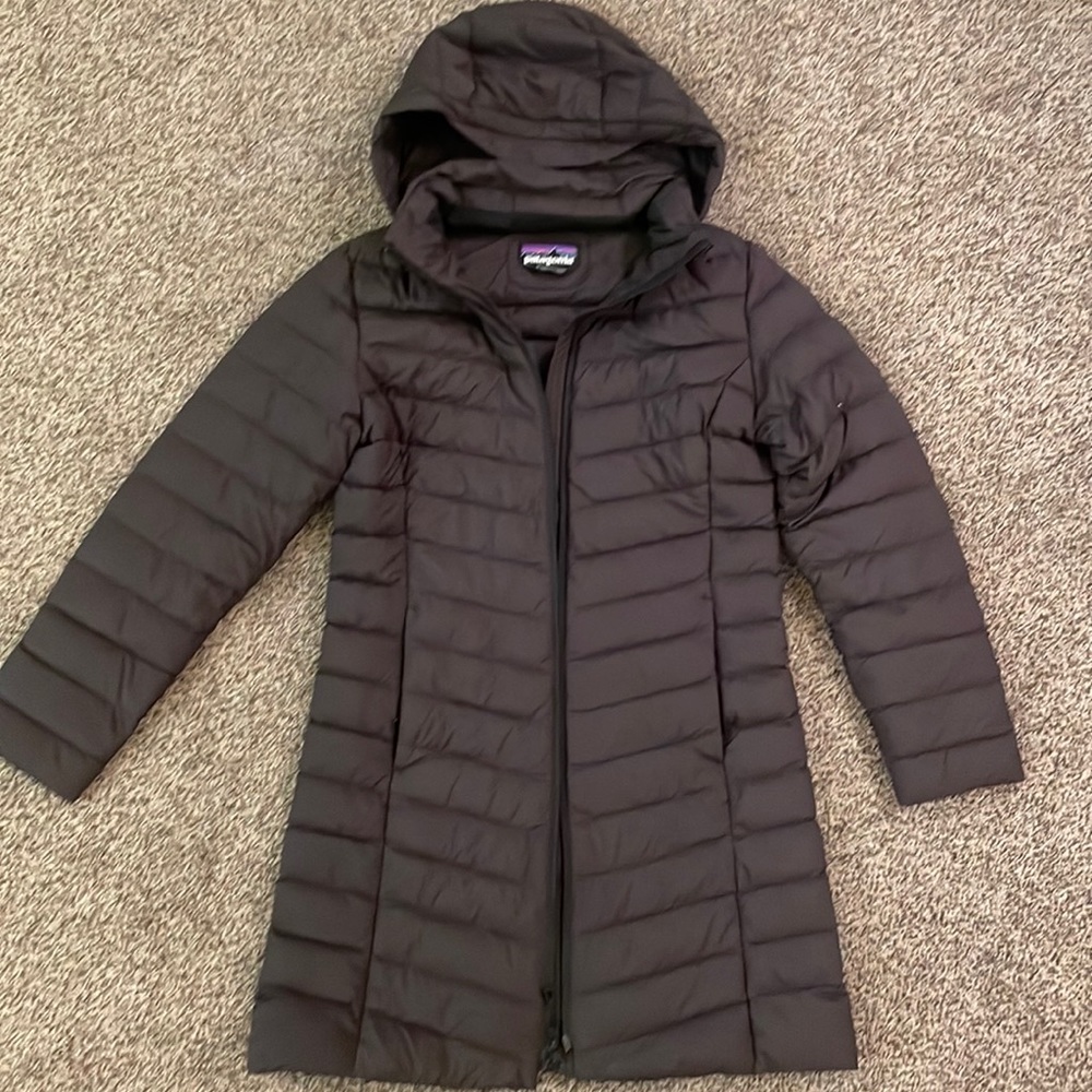 Womens Patagonia Down Coat-Long